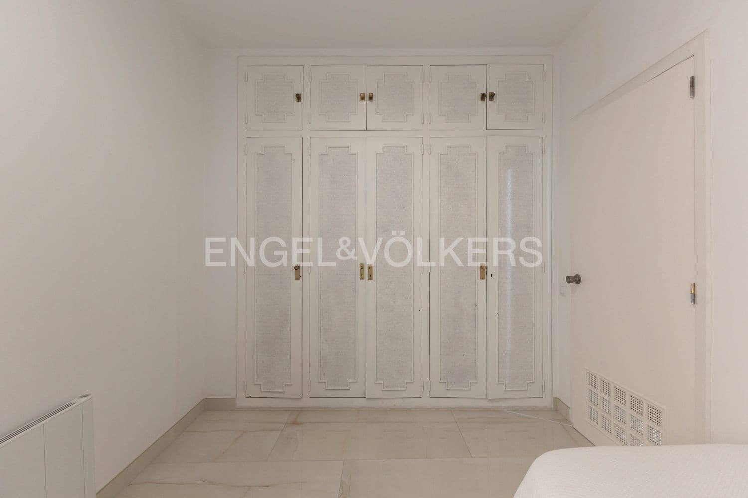 Piso de 5 habitaciones en Castelló de la Plana en venta - 315.000 € (Ref: 9235203)
