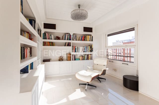 5 makuuhuone Asunto myytävänä paikassa Centro, Castelló de la Plana - 315 000 € (Ref: 9235203)