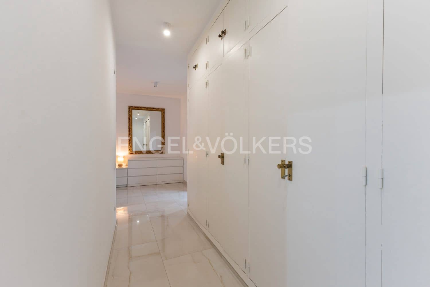 Piso de 5 habitaciones en Castelló de la Plana en venta - 315.000 € (Ref: 9235203)