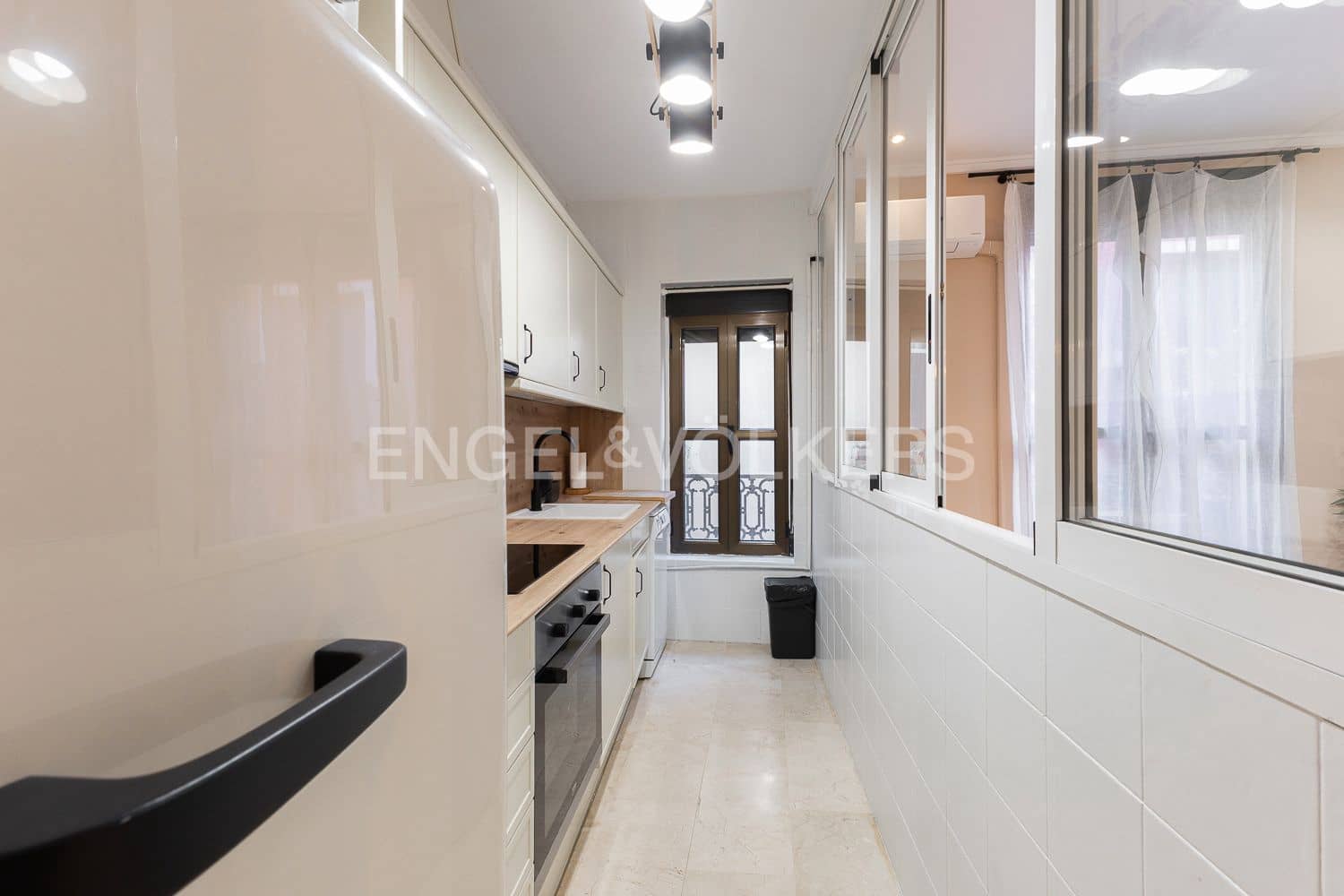 2 soveværelse Lejlighed til salg i Valencia by - € 395.000 (Ref: 9235678)