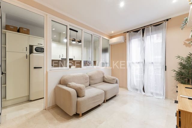 2 sypialnia Mieszkanie na sprzedaż w El Mercat, Miasto Walencja - 395 000 € (Ref: 9235678)