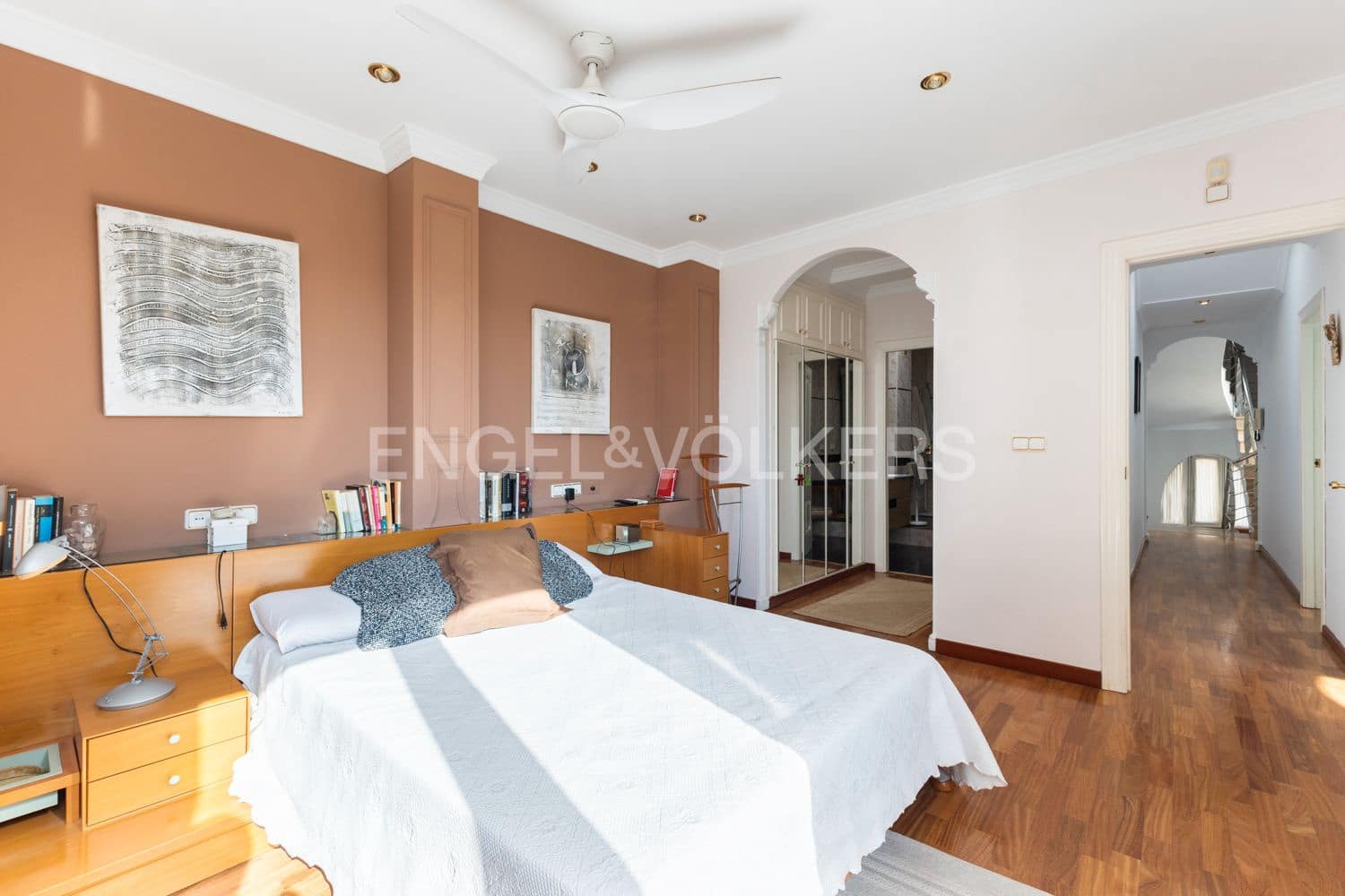 4 bedroom Townhouse for sale in Albal with garage - € 495,000 (Ref: 9238908)