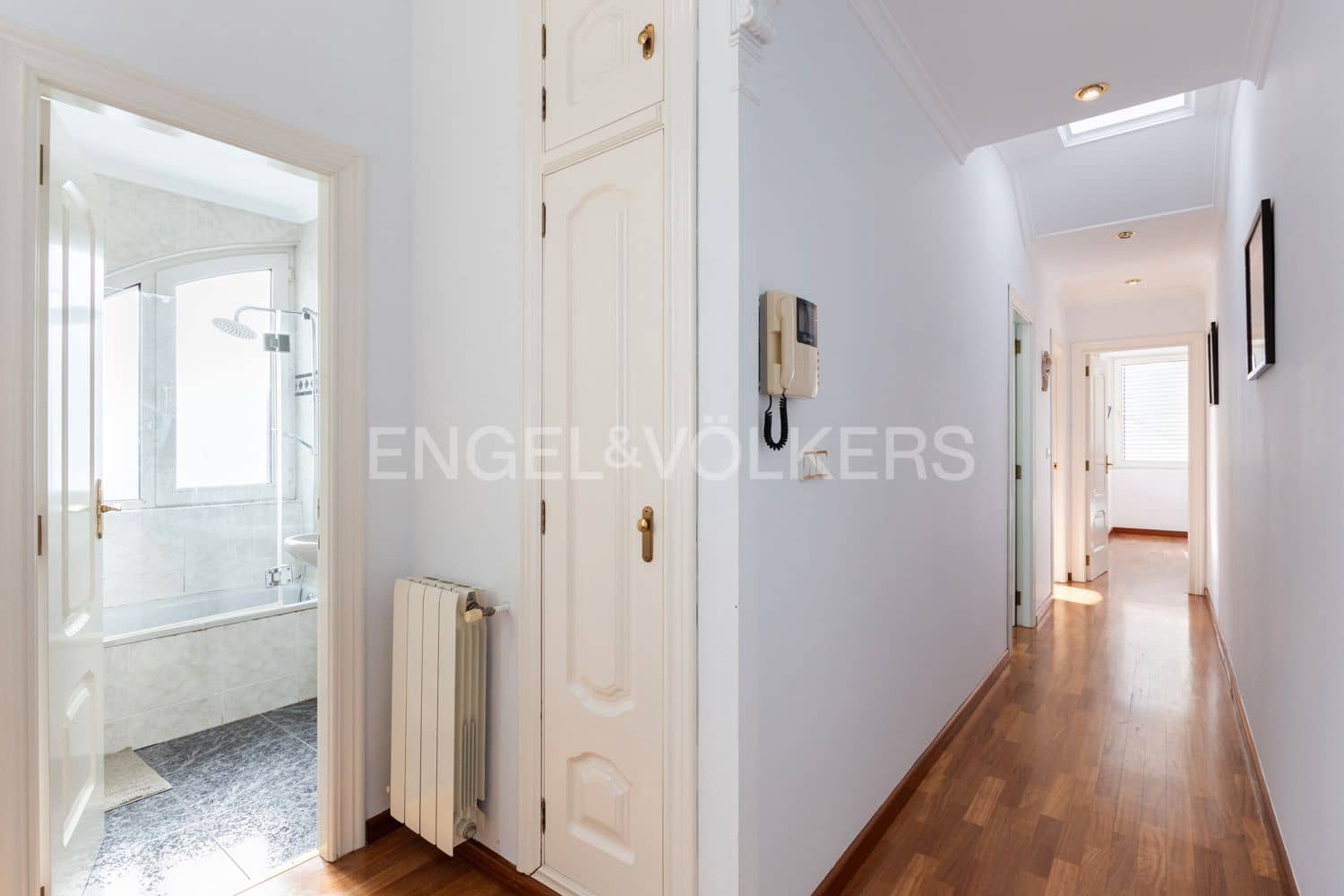 4 bedroom Townhouse for sale in Albal with garage - € 495,000 (Ref: 9238908)