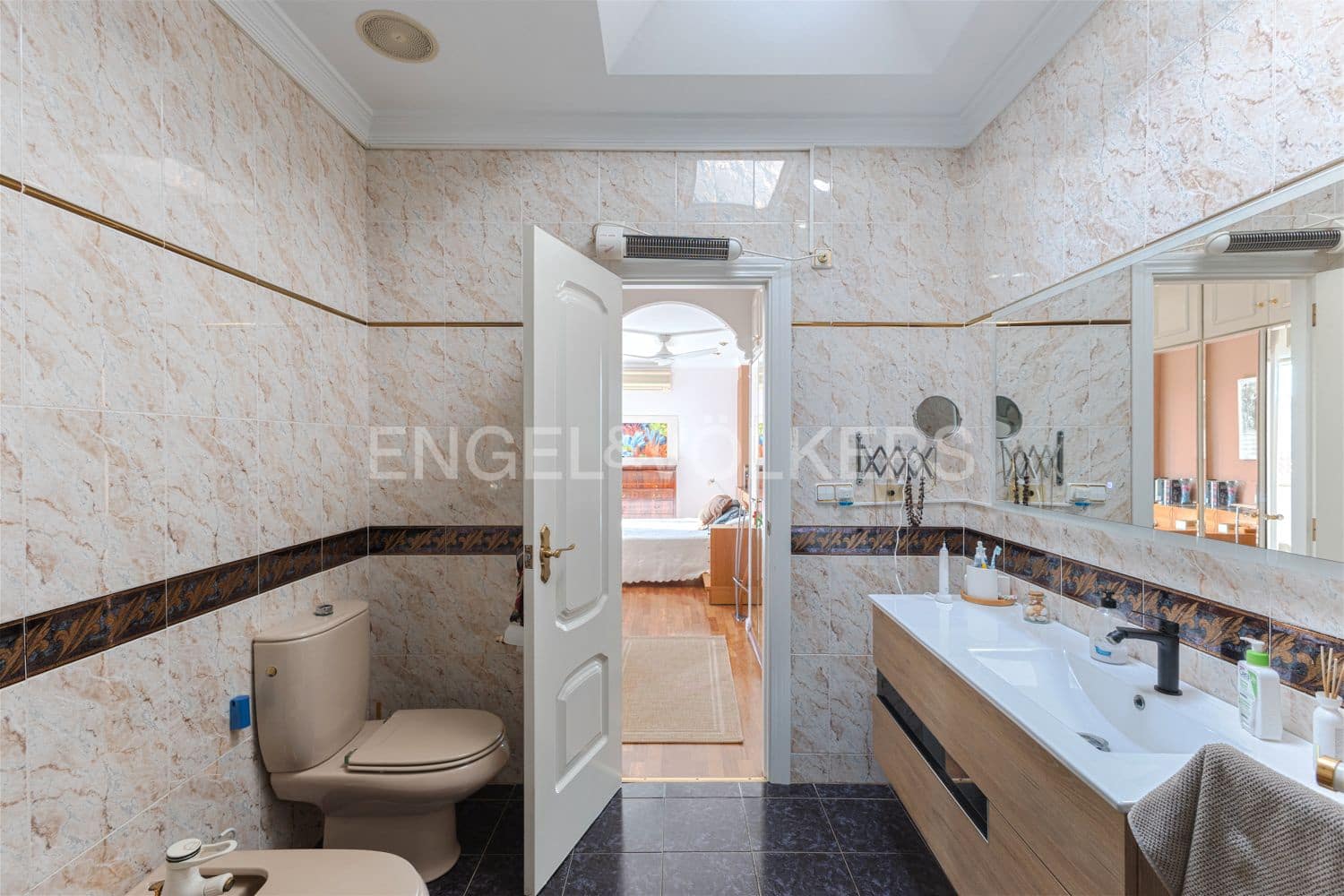 4 bedroom Townhouse for sale in Albal with garage - € 495,000 (Ref: 9238908)