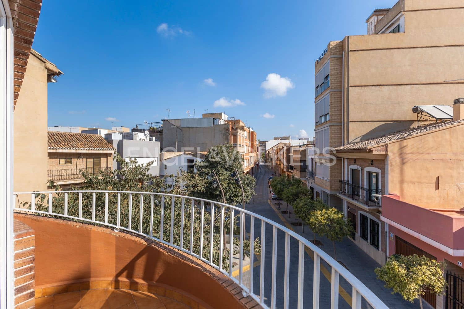 4 bedroom Townhouse for sale in Albal with garage - € 495,000 (Ref: 9238908)
