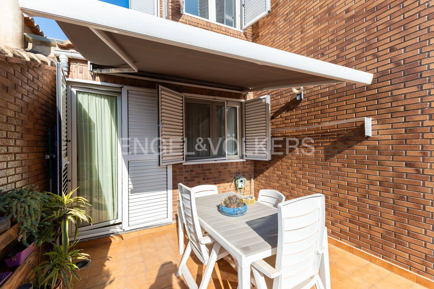 4 bedroom Townhouse for sale in Albal with garage - € 495,000 (Ref: 9238908)