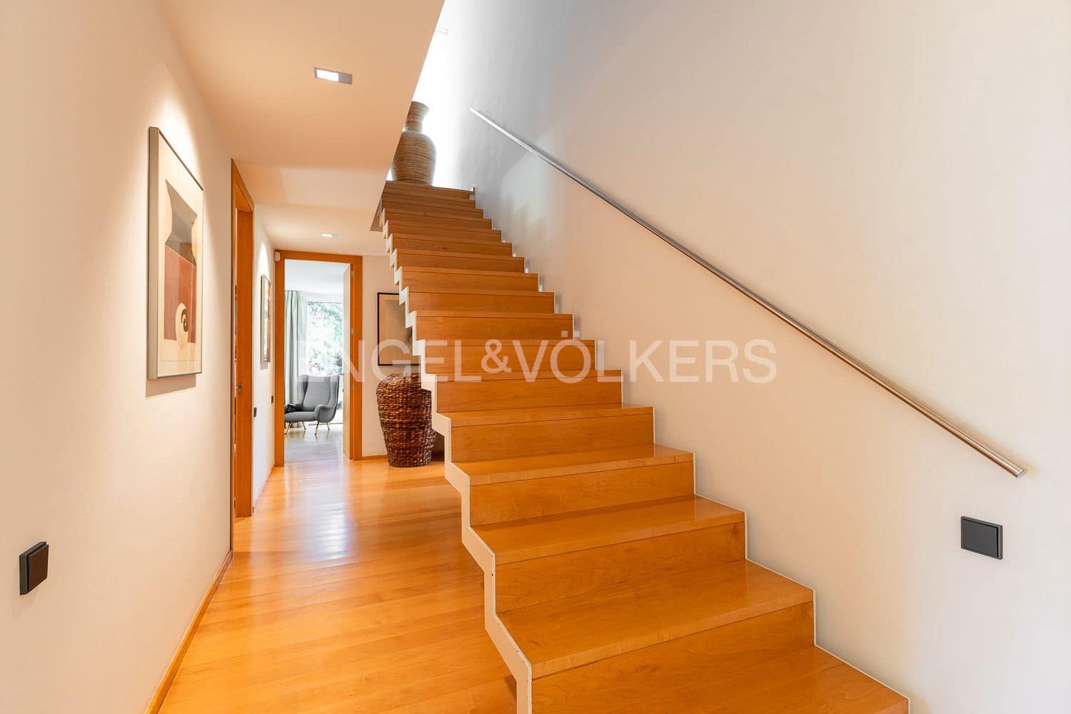 5 sypialnia Willa na sprzedaż w Godella z basenem garażem - 1 999 000 € (Ref: 9241985)