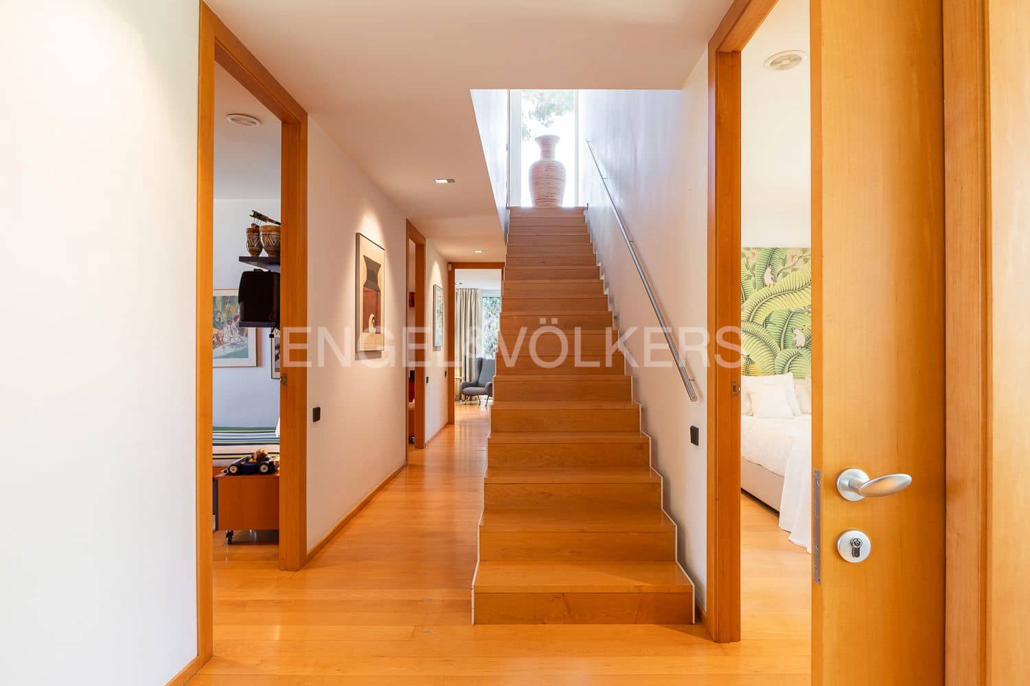 5 sypialnia Willa na sprzedaż w Godella z basenem garażem - 1 999 000 € (Ref: 9241985)
