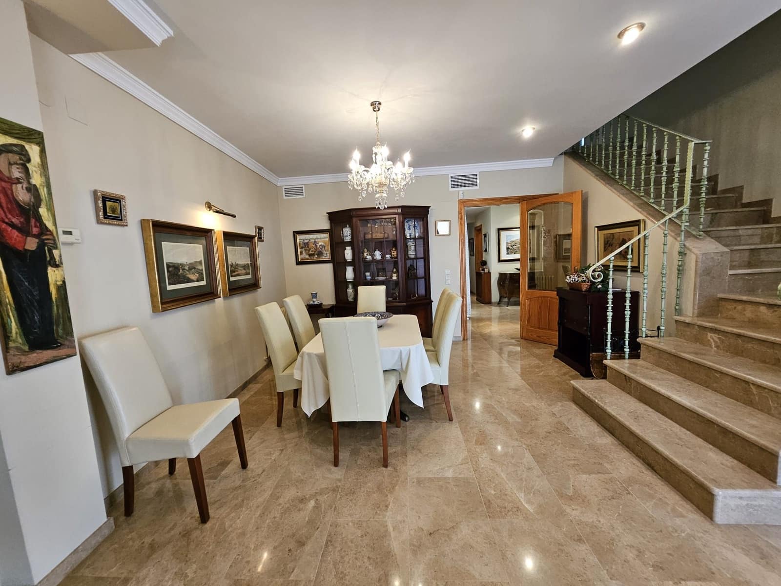 4 bedroom Villa for rent in Corbera with garage - € 1,500 (Ref: 9249431)