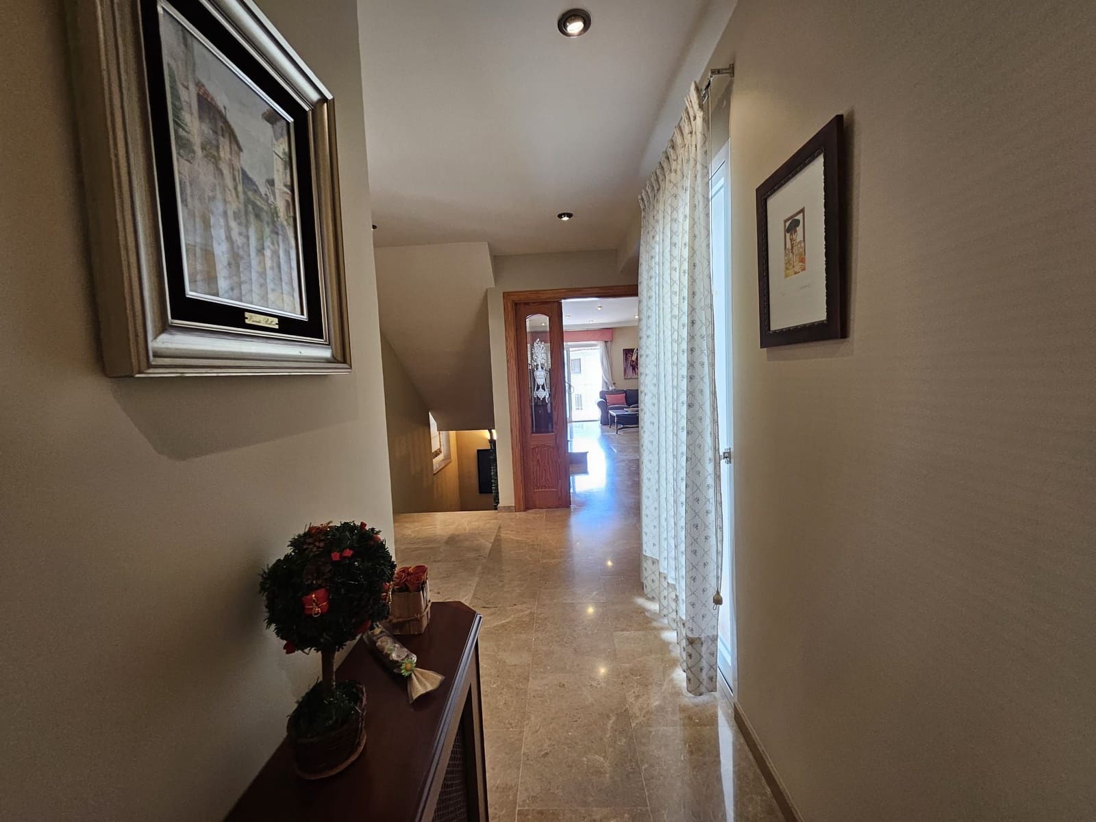4 bedroom Villa for rent in Corbera with garage - € 1,500 (Ref: 9249431)