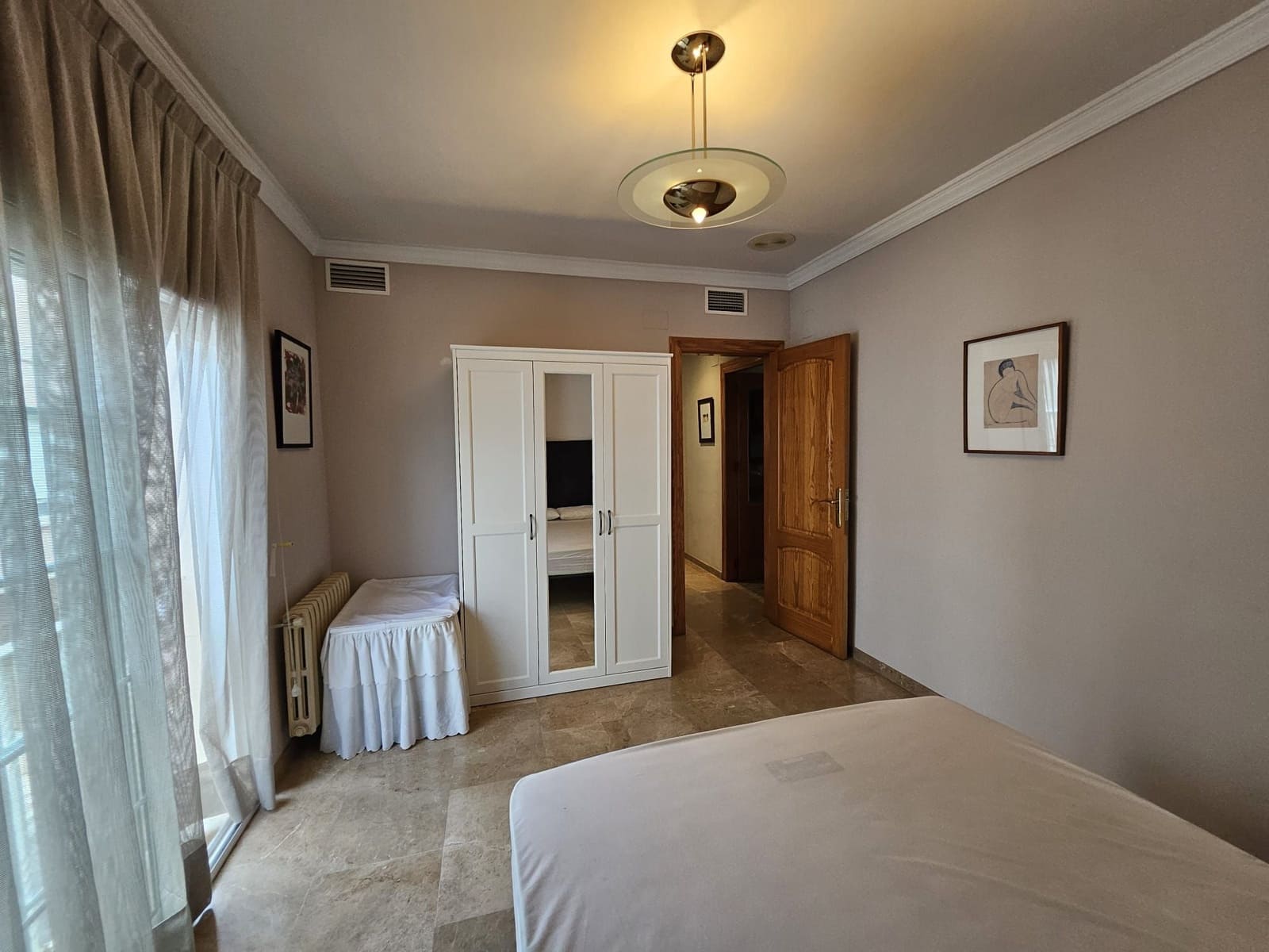 4 bedroom Villa for rent in Corbera with garage - € 1,500 (Ref: 9249431)