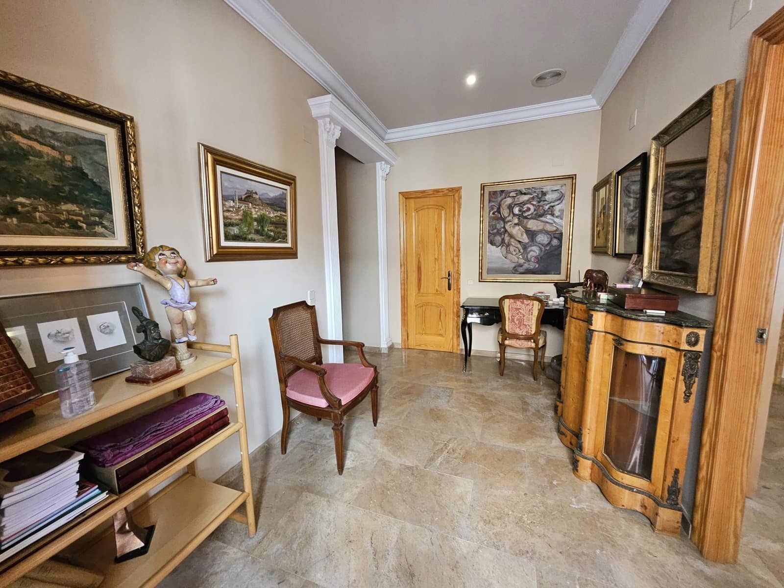 4 bedroom Villa for rent in Corbera with garage - € 1,500 (Ref: 9249431)