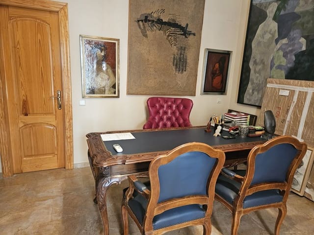 4 bedroom Villa for rent in Corbera with garage - € 1,500 (Ref: 9249431)