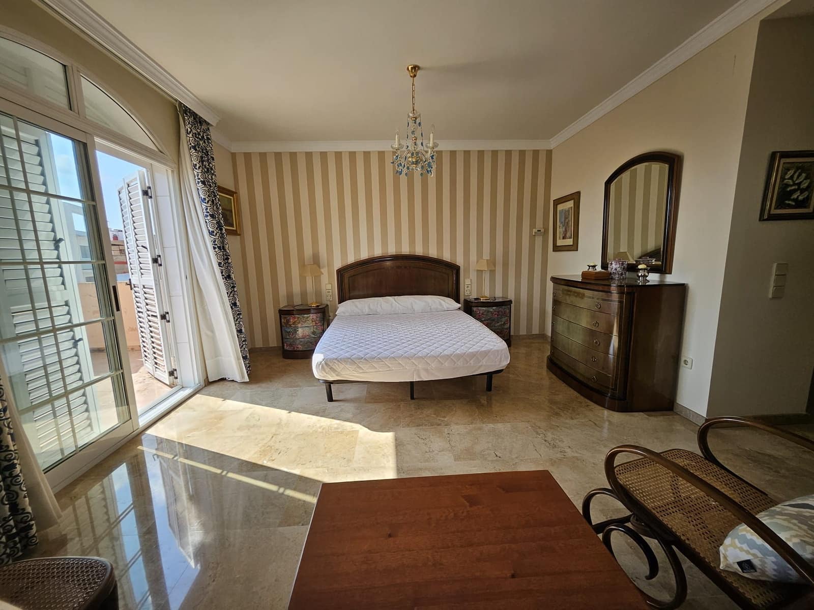 4 bedroom Villa for rent in Corbera with garage - € 1,500 (Ref: 9249431)
