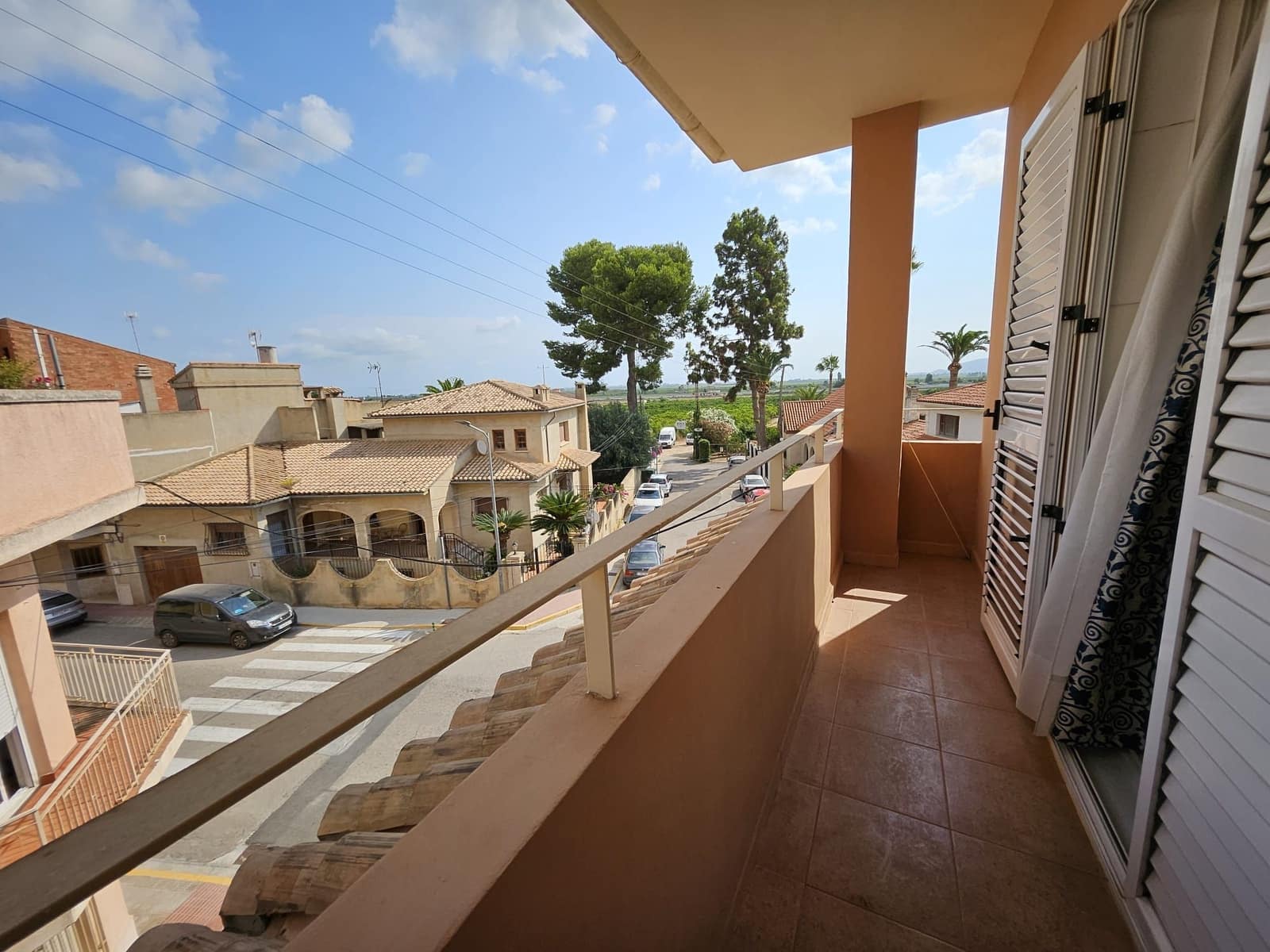 4 bedroom Villa for rent in Corbera with garage - € 1,500 (Ref: 9249431)
