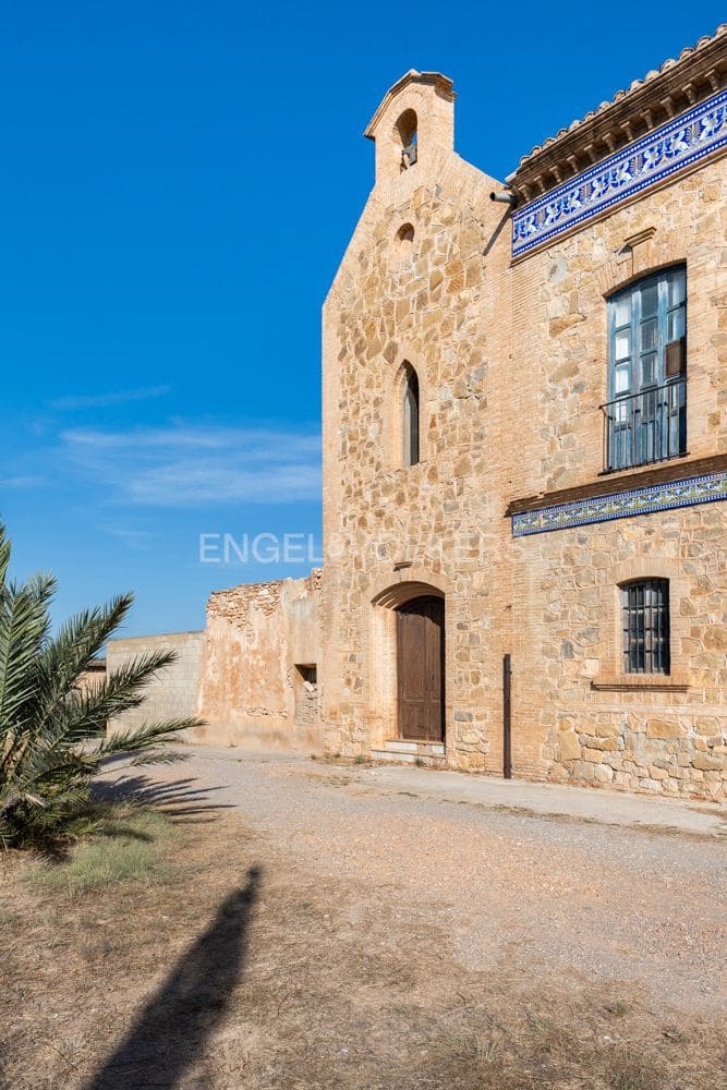 15 bedroom Finca/Country House for sale in Lliria with pool garage - € 1,680,000 (Ref: 9253854)