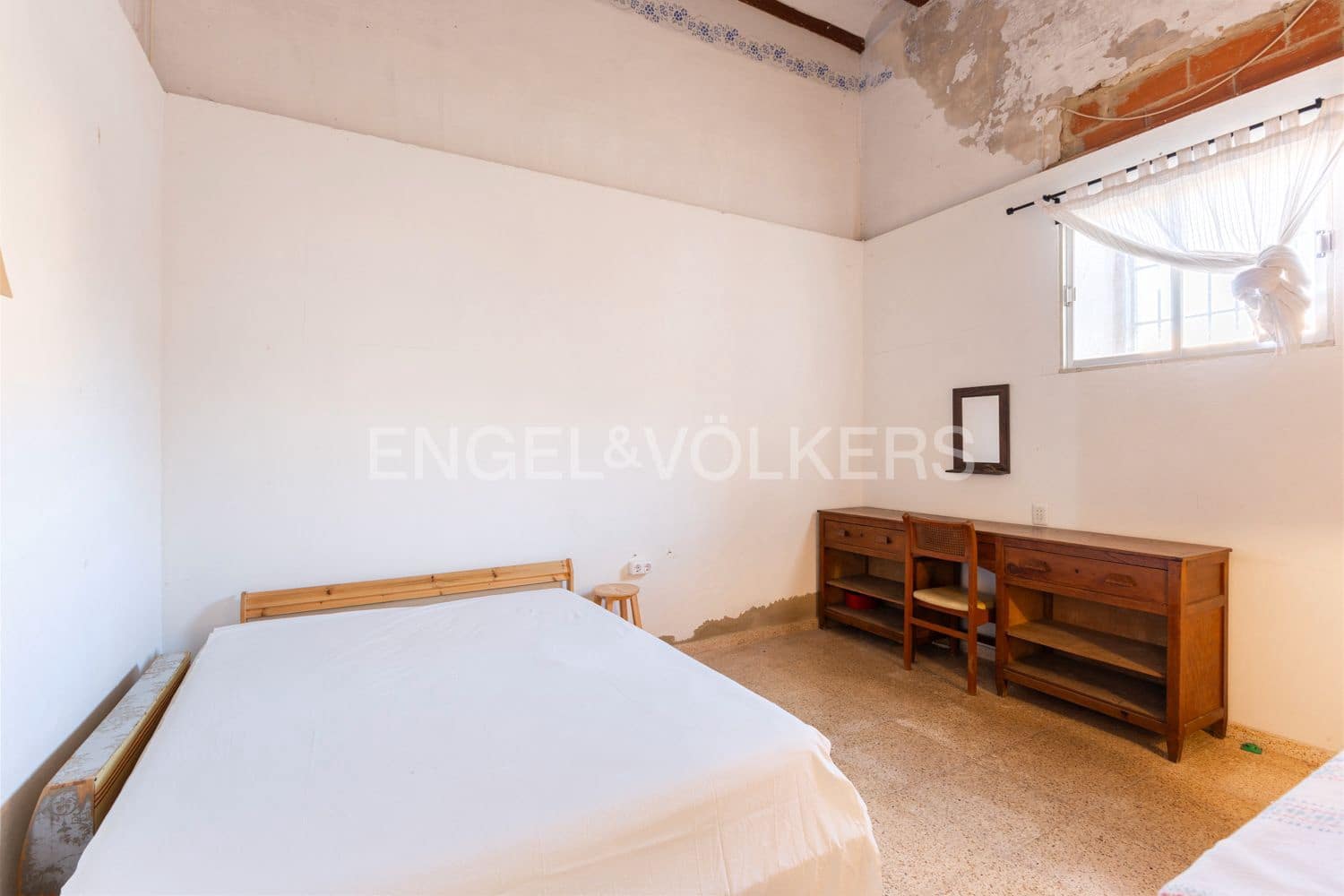 15 bedroom Finca/Country House for sale in Lliria with pool garage - € 1,680,000 (Ref: 9253854)