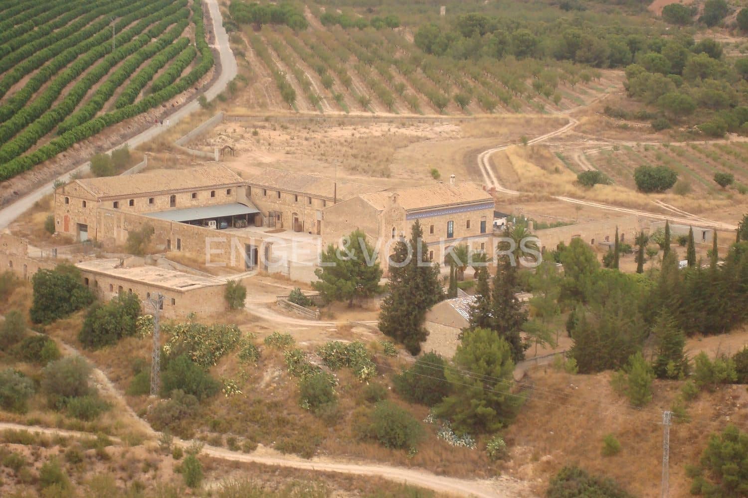 15 bedroom Finca/Country House for sale in Lliria with pool garage - € 1,680,000 (Ref: 9253854)