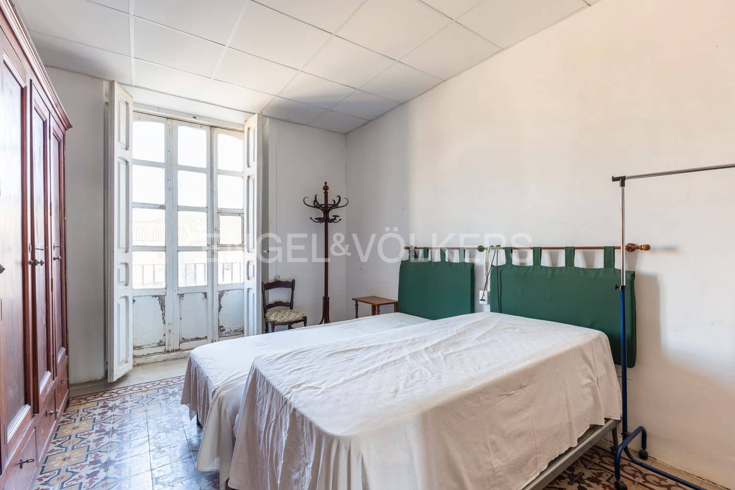 15 bedroom Finca/Country House for sale in Lliria with pool garage - € 1,680,000 (Ref: 9253854)