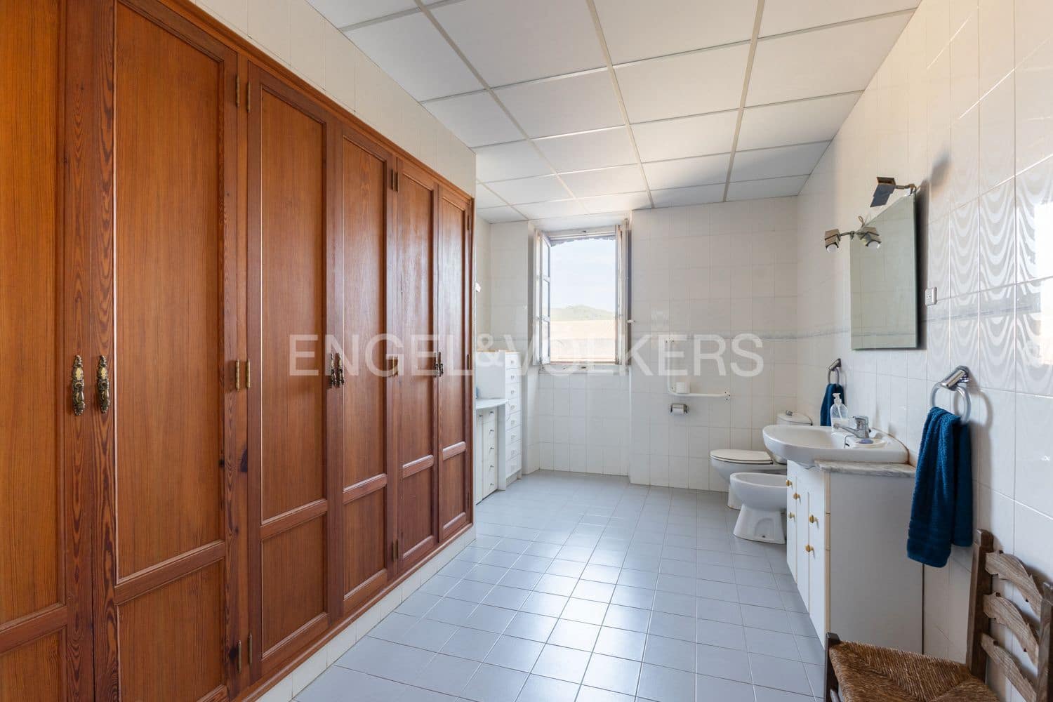 15 bedroom Finca/Country House for sale in Lliria with pool garage - € 1,680,000 (Ref: 9253854)