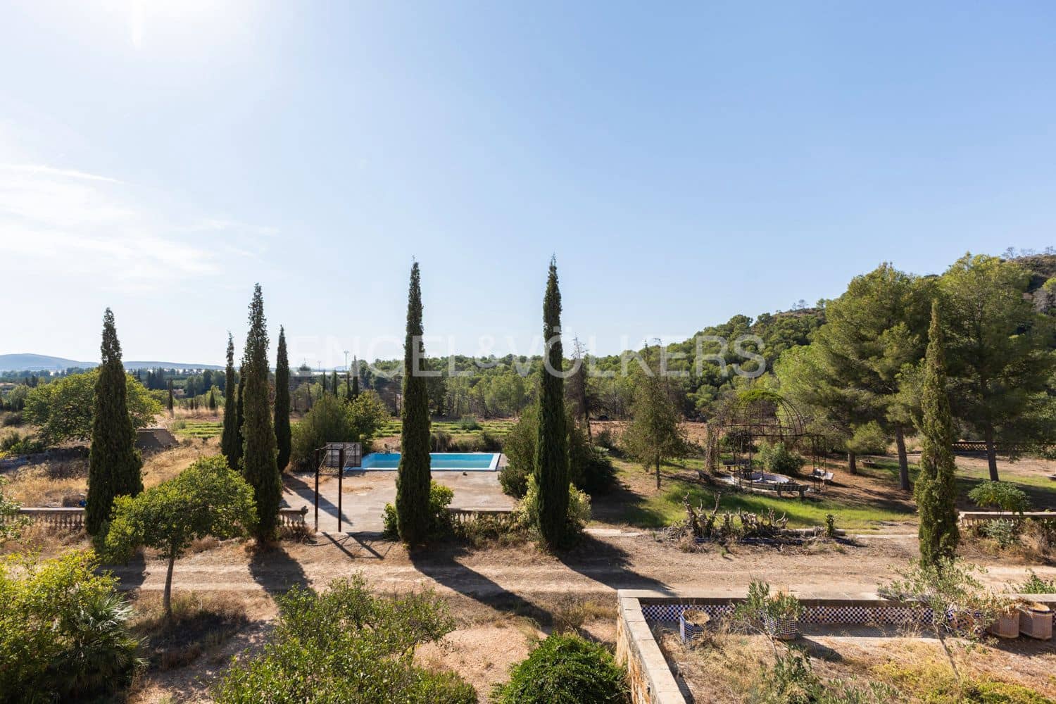 15 bedroom Finca/Country House for sale in Lliria with pool garage - € 1,680,000 (Ref: 9253854)