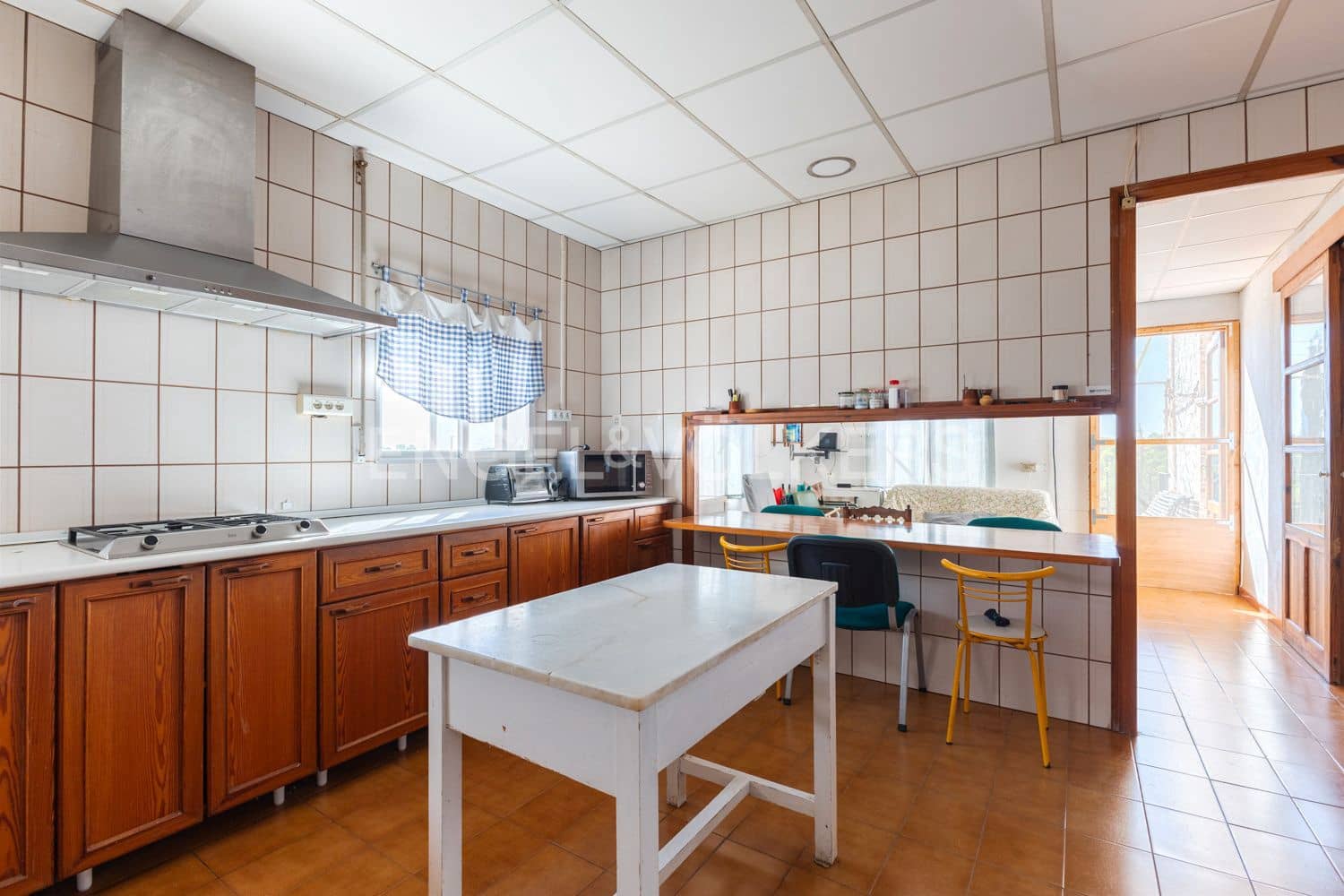 15 bedroom Finca/Country House for sale in Lliria with pool garage - € 1,680,000 (Ref: 9253854)
