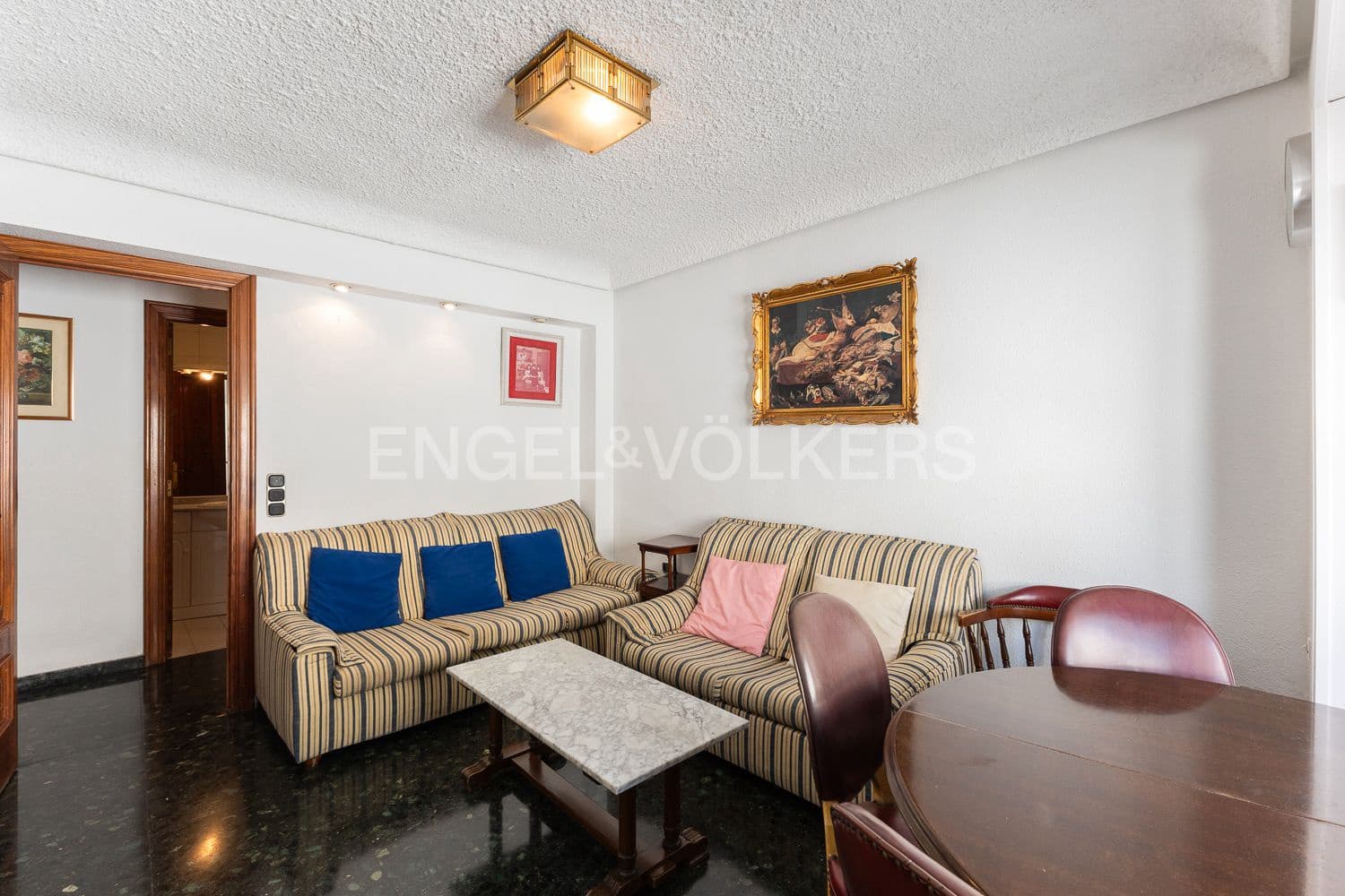 5 bedroom Flat for sale in Valencia city with garage - € 880,000 (Ref: 9261952)