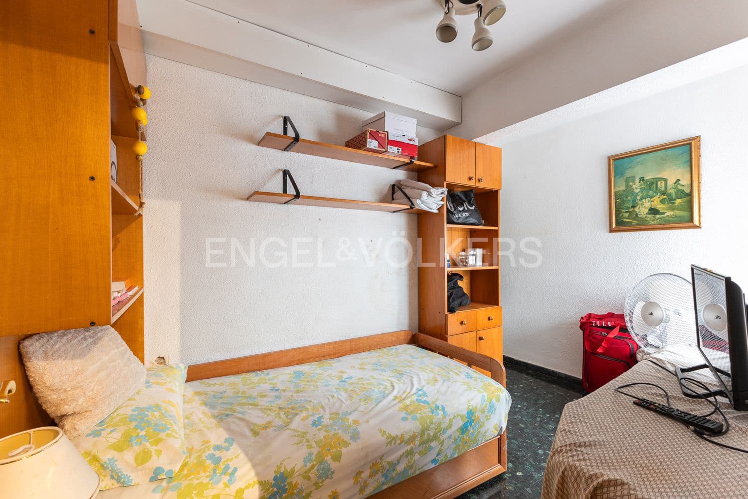 5 bedroom Flat for sale in Valencia city with garage - € 880,000 (Ref: 9261952)