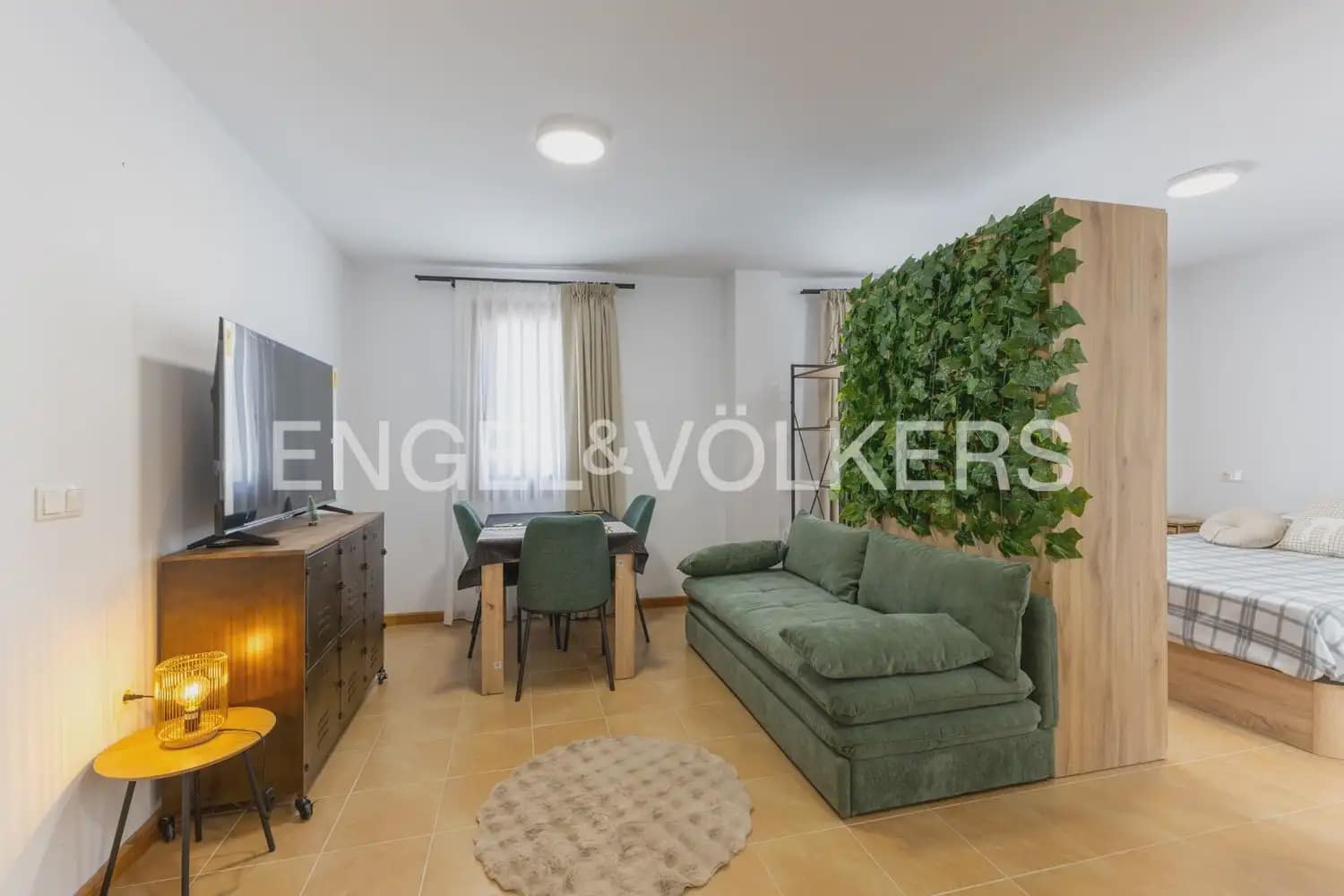 1 soveværelse Lejlighed til leje i Chovar - € 600 (Ref: 9897480)