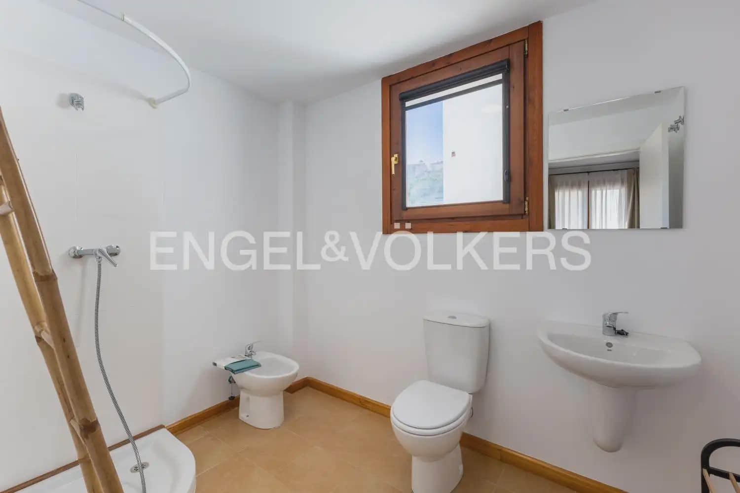 1 soveværelse Lejlighed til leje i Chovar - € 600 (Ref: 9897480)