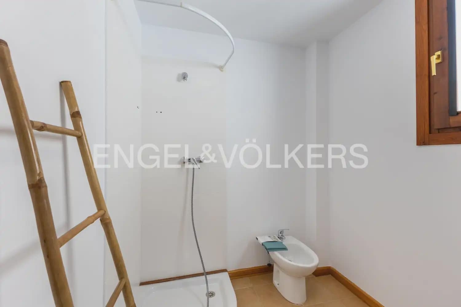 1 soveværelse Lejlighed til leje i Chovar - € 600 (Ref: 9897480)