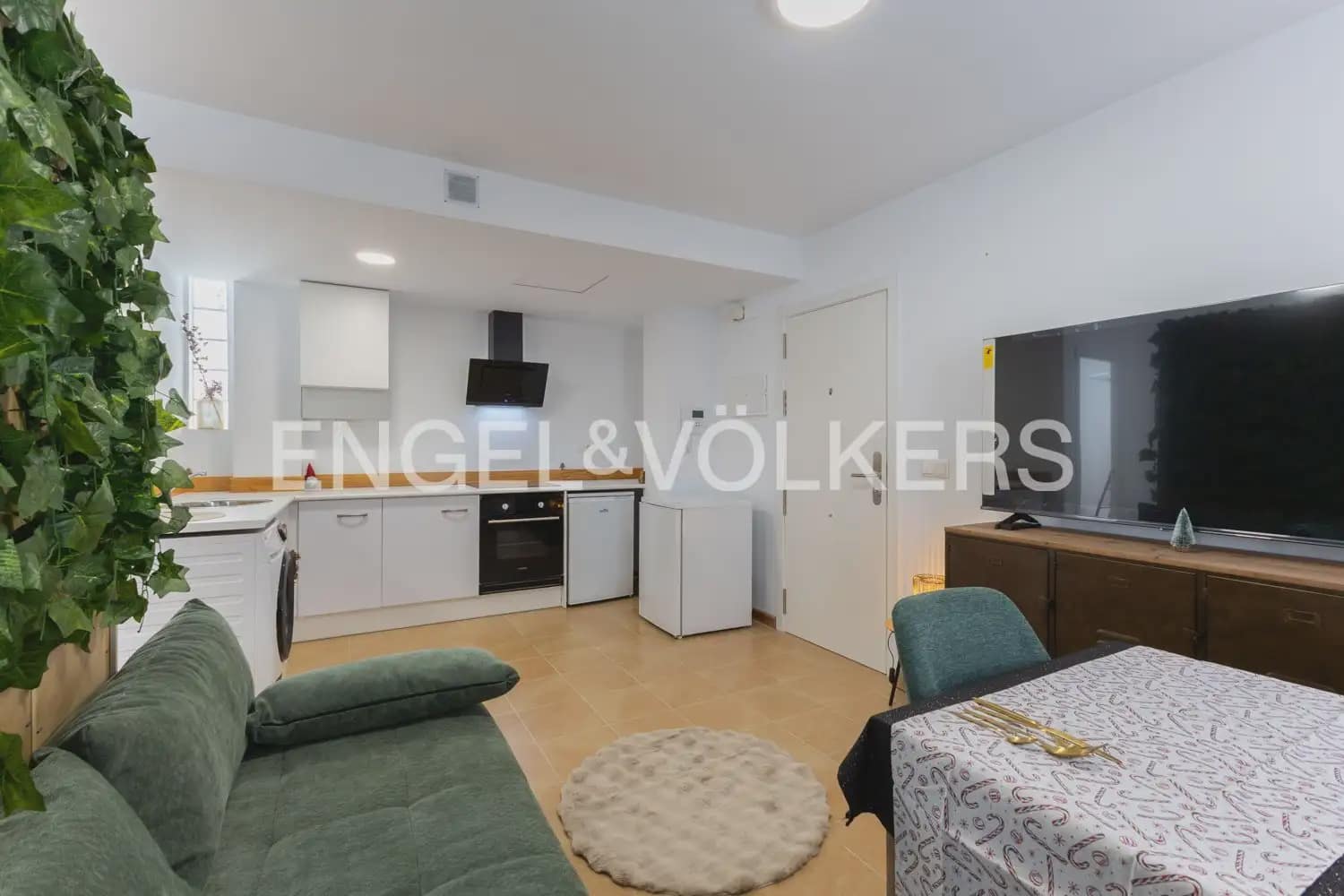 1 soveværelse Lejlighed til leje i Chovar - € 600 (Ref: 9897480)