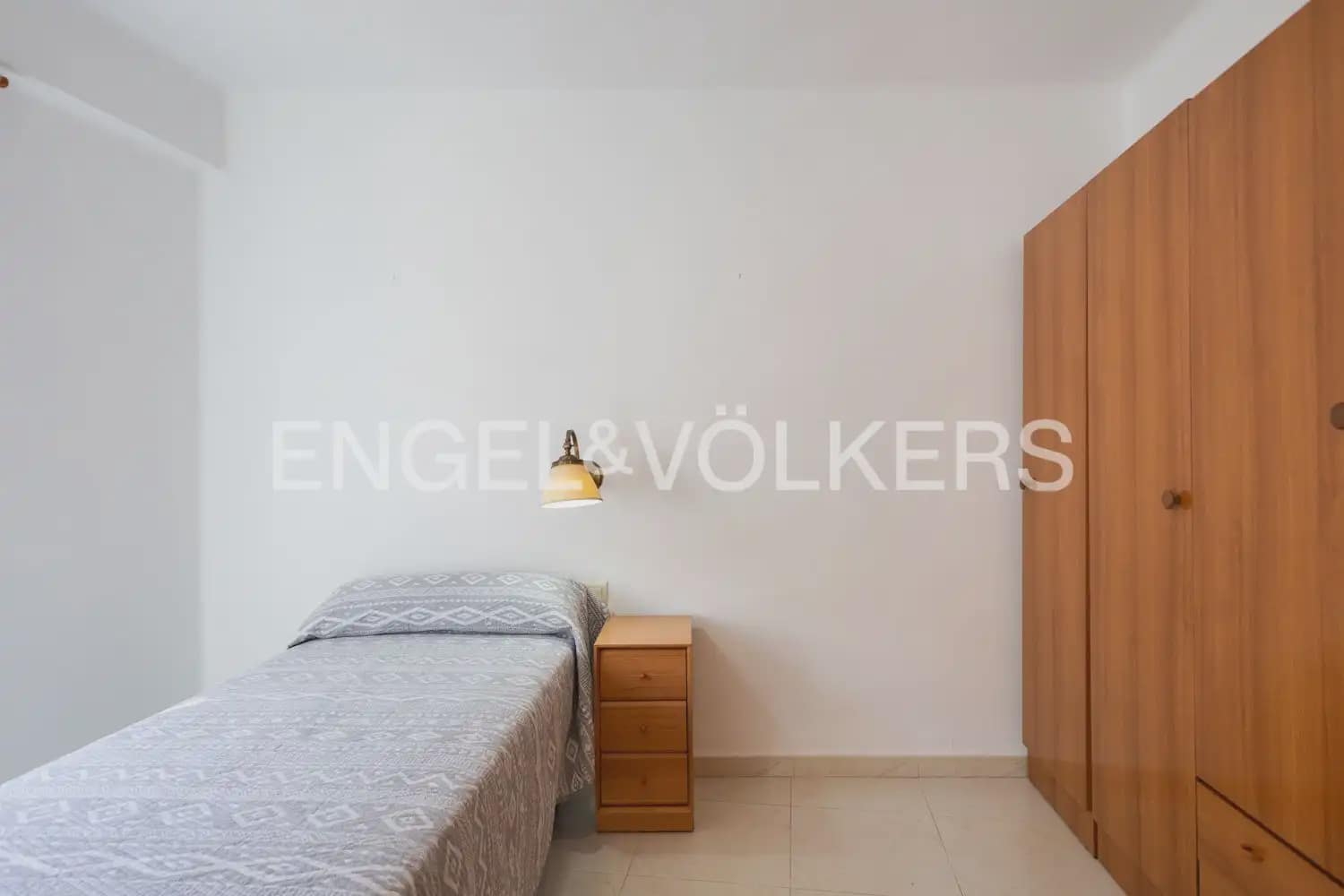 2 soveværelse Lejlighed til leje i Valencia by - € 1.250 (Ref: 9897482)