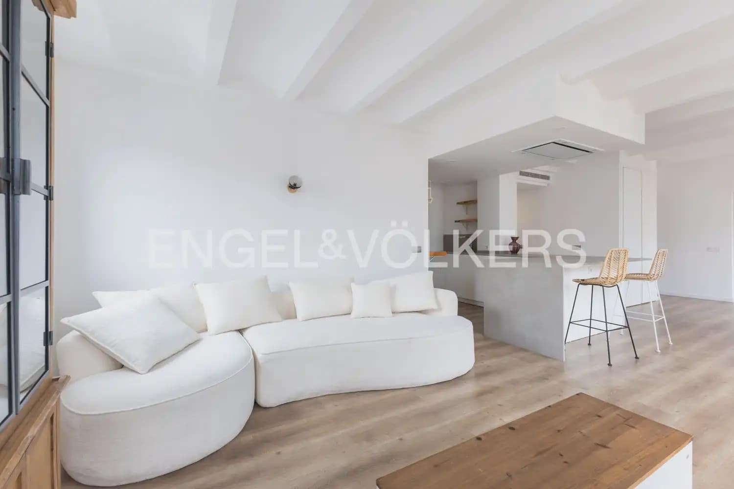 2 Zimmer Wohnung zu vermieten in Valencia Stadt - 2.400 € (Ref: 9897484)
