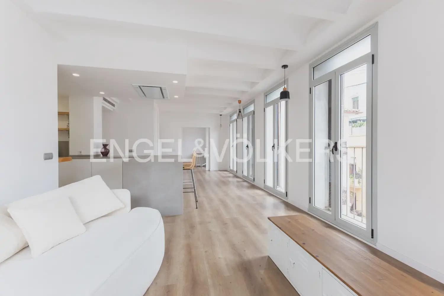 2 Zimmer Wohnung zu vermieten in Valencia Stadt - 2.400 € (Ref: 9897484)