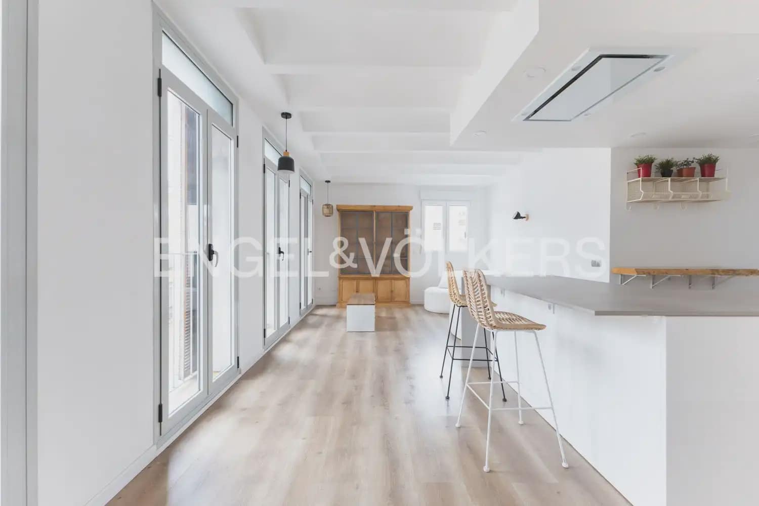 2 Zimmer Wohnung zu vermieten in Valencia Stadt - 2.400 € (Ref: 9897484)