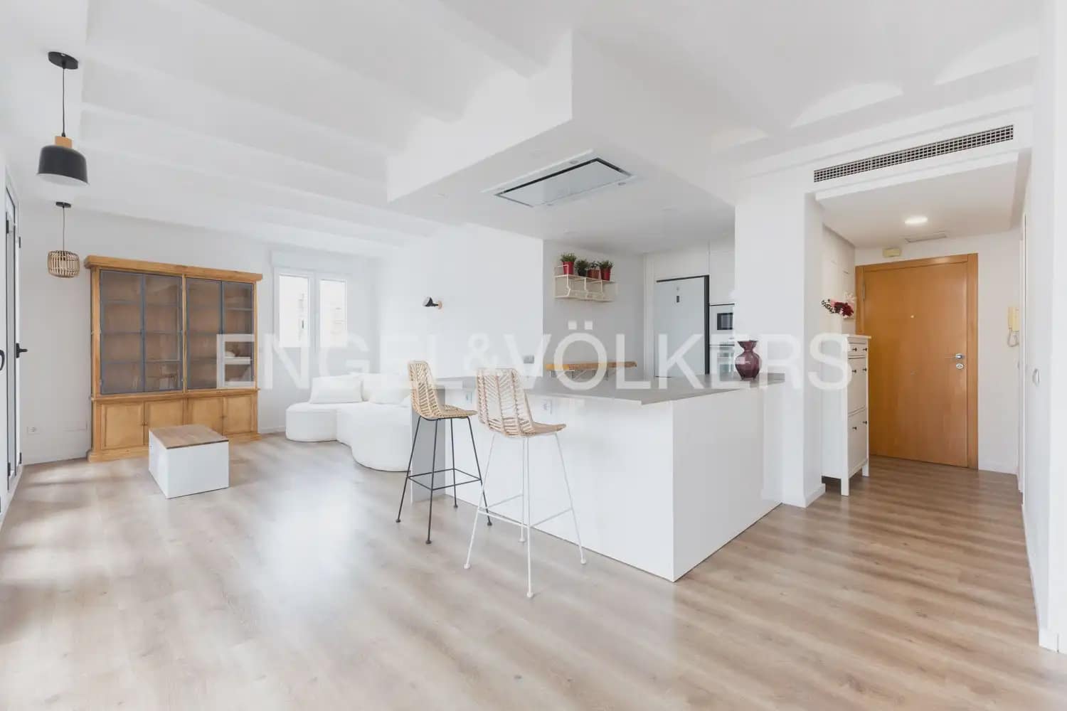 2 Zimmer Wohnung zu vermieten in Valencia Stadt - 2.400 € (Ref: 9897484)