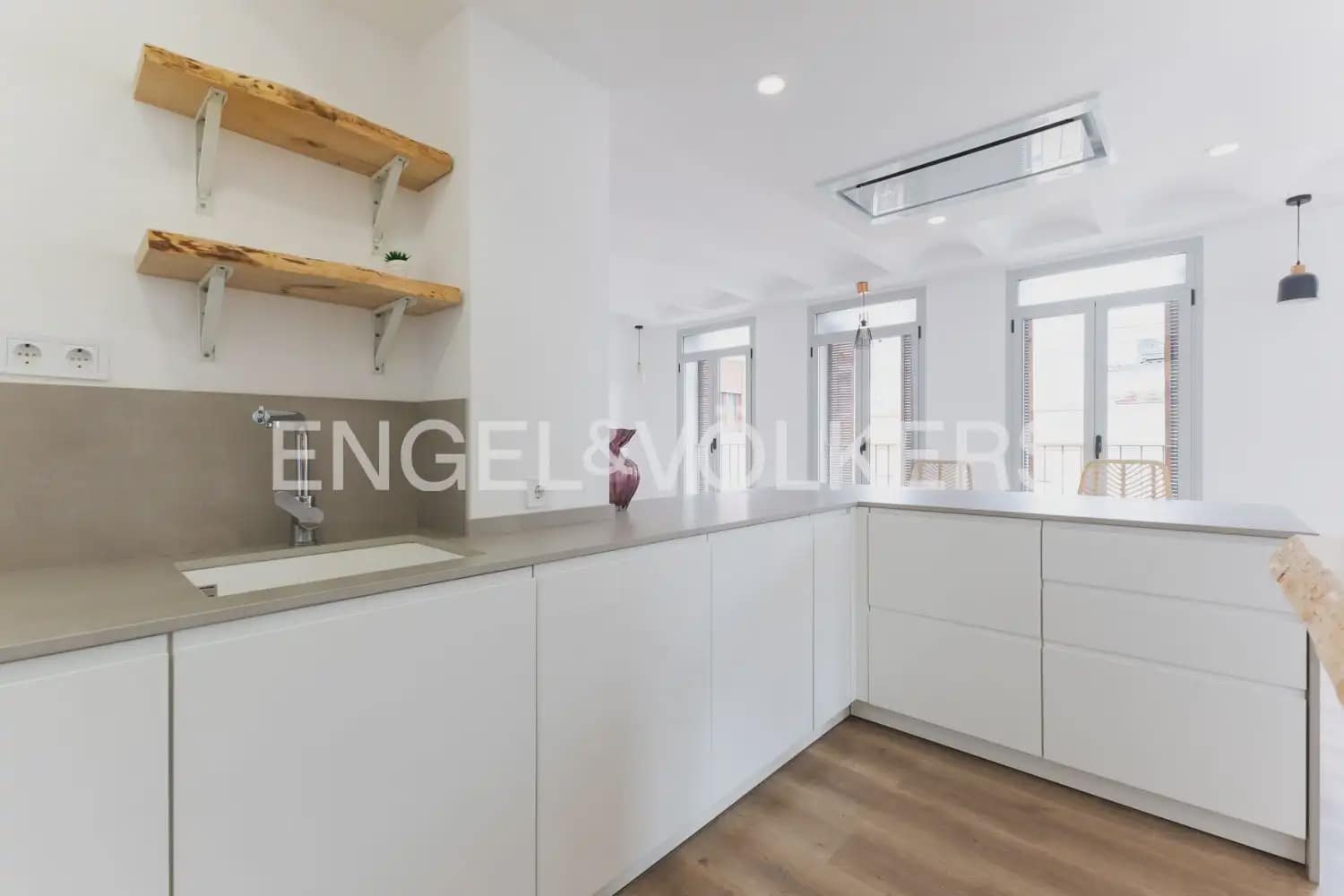 2 Zimmer Wohnung zu vermieten in Valencia Stadt - 2.400 € (Ref: 9897484)
