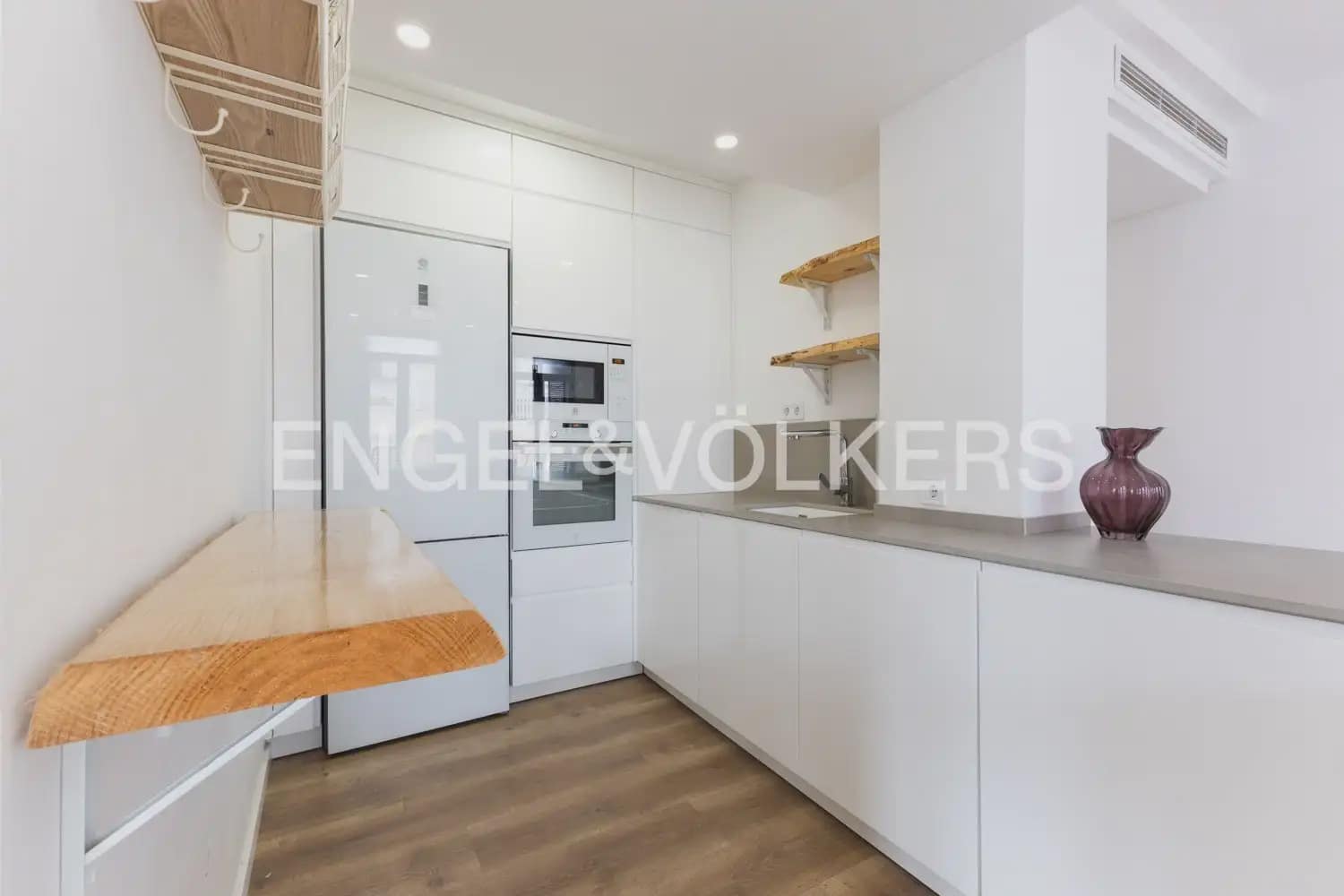 2 Zimmer Wohnung zu vermieten in Valencia Stadt - 2.400 € (Ref: 9897484)