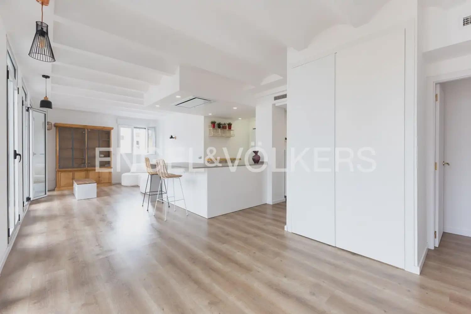 2 Zimmer Wohnung zu vermieten in Valencia Stadt - 2.400 € (Ref: 9897484)