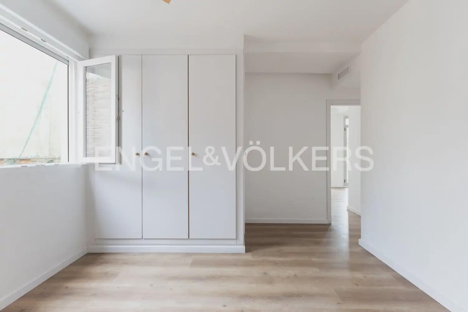 2 Zimmer Wohnung zu vermieten in Valencia Stadt - 2.400 € (Ref: 9897484)
