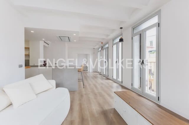 Appartement de 2 chambres à louer à El Pilar, Valence ville - 2 400 € (Ref: 9897484)