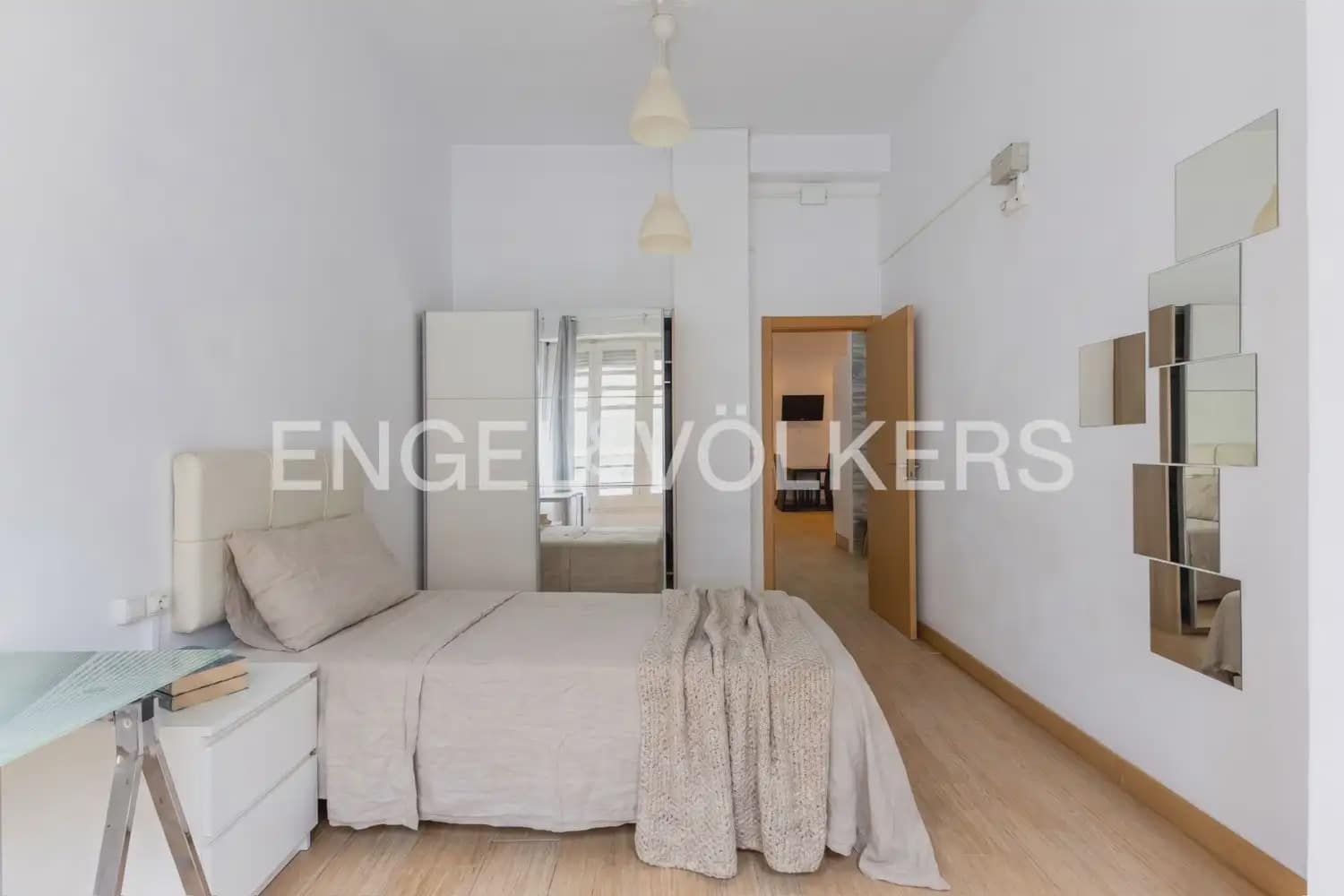 4 camera da letto Appartamento da affittare in Valencia citta - 1.800 € (Rif: 9897485)