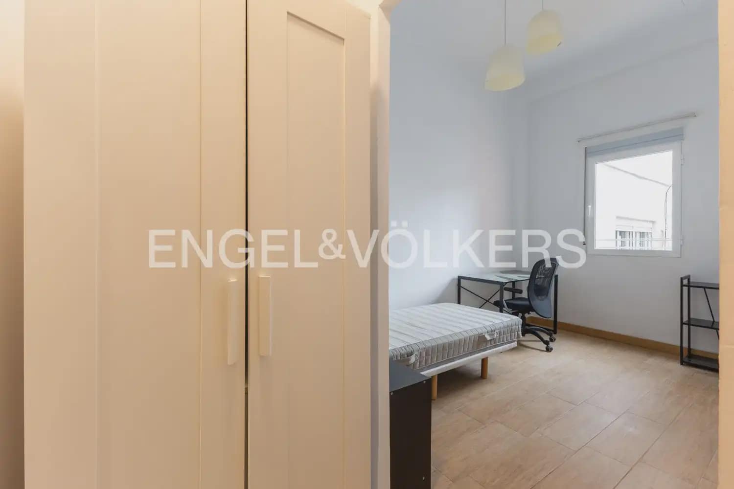 4 camera da letto Appartamento da affittare in Valencia citta - 1.800 € (Rif: 9897485)