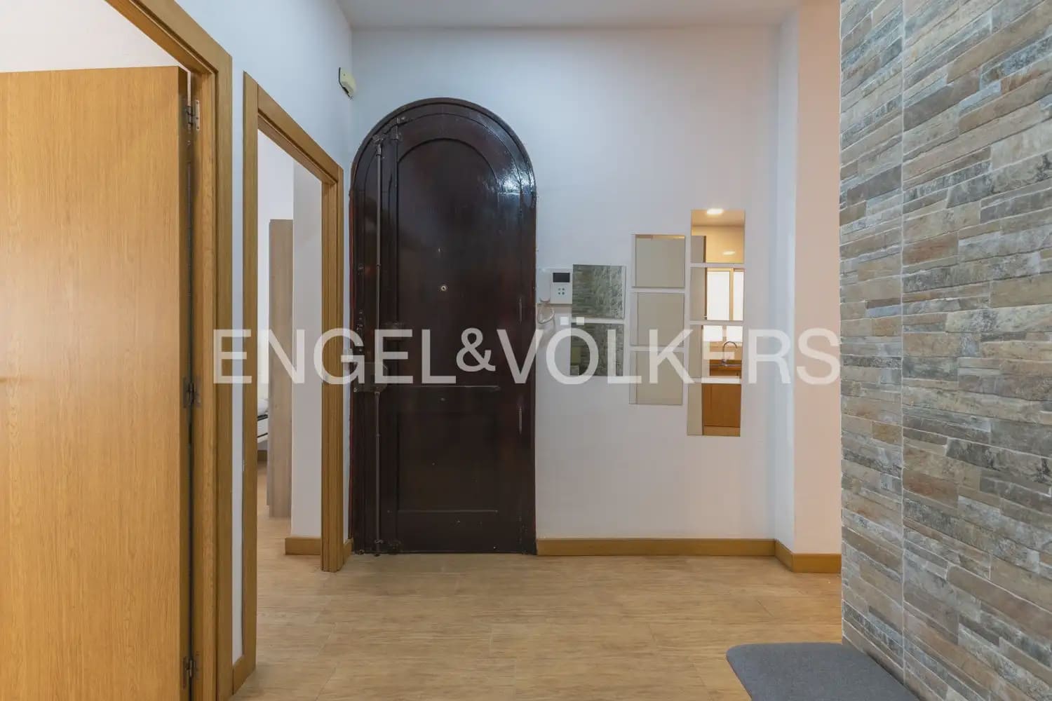 4 camera da letto Appartamento da affittare in Valencia citta - 1.800 € (Rif: 9897485)