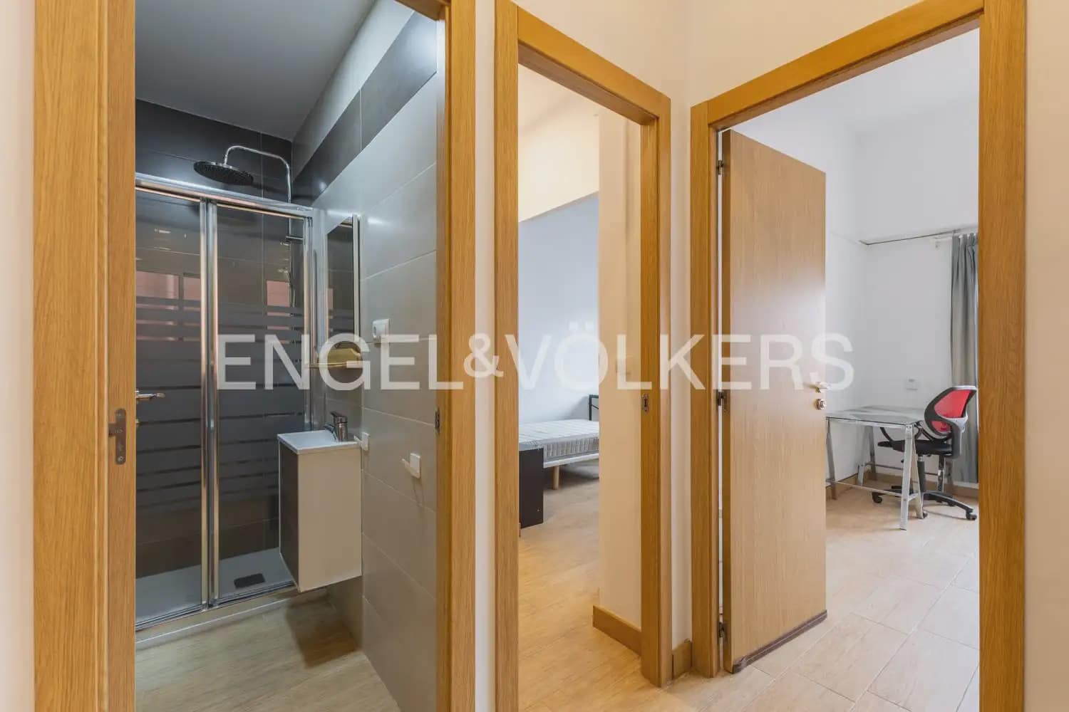 4 camera da letto Appartamento da affittare in Valencia citta - 1.800 € (Rif: 9897485)