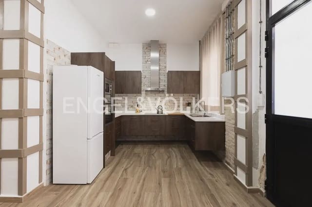 60 soveværelse Lejlighed til leje i El Grau, Valencia by - € 1.300 (Ref: 9897486)