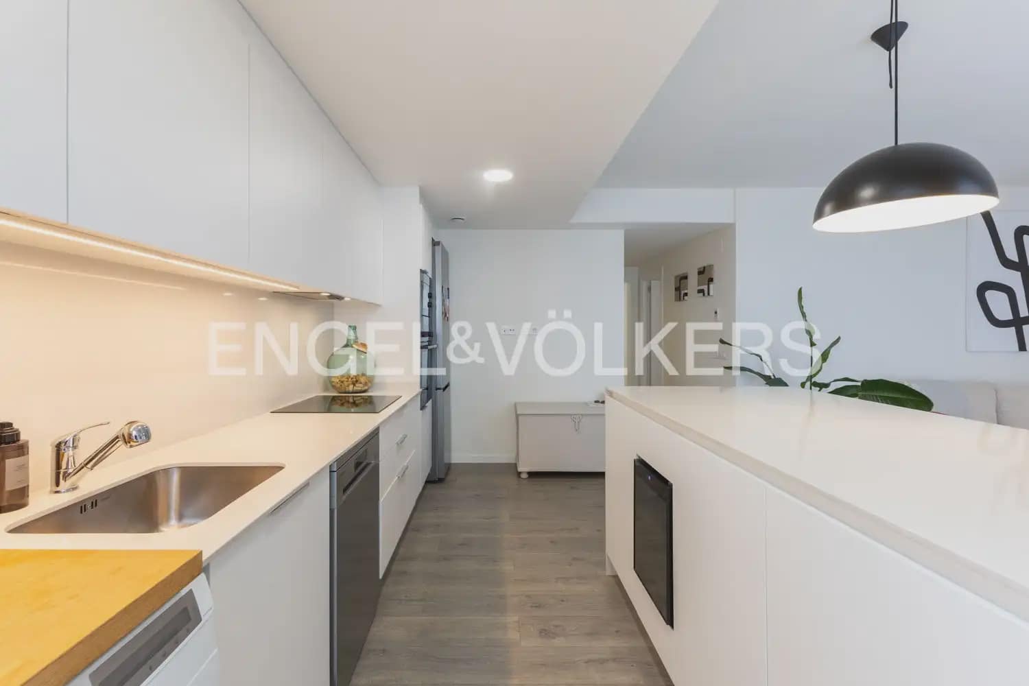2 sovrum Lägenhet till salu i Valencia stad med pool garage - 475 000 € (Ref: 9897488)