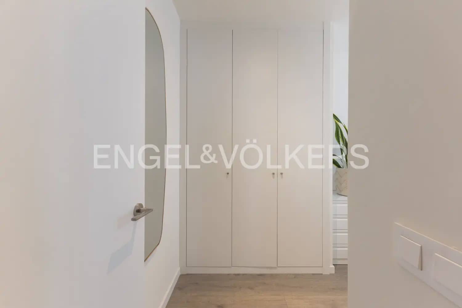 2 sovrum Lägenhet till salu i Valencia stad med pool garage - 475 000 € (Ref: 9897488)