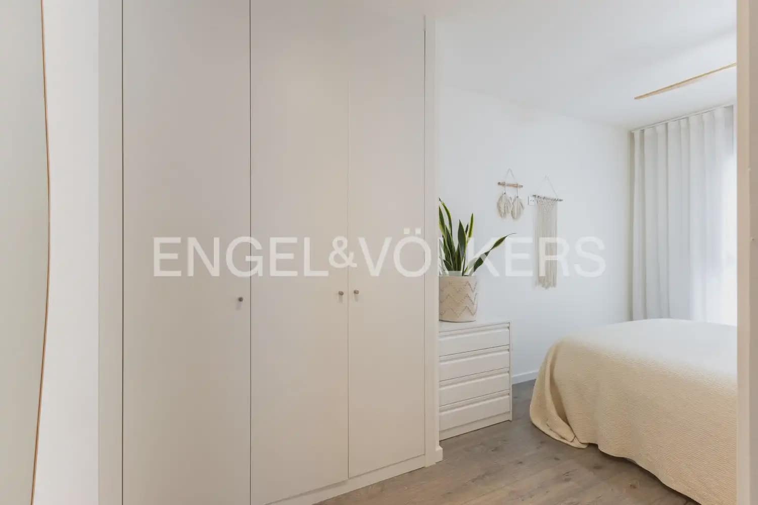 2 sovrum Lägenhet till salu i Valencia stad med pool garage - 475 000 € (Ref: 9897488)